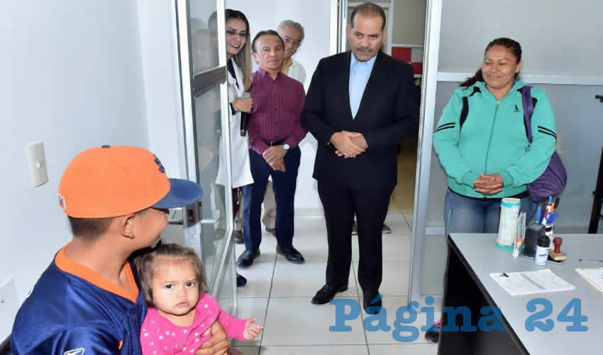 El gobernador Mart&iacute;n Orozco Sandoval inaugur&oacute; la ampliaci&oacute;n de horario del Centro de Salud Urbano Guadalupe Peralta