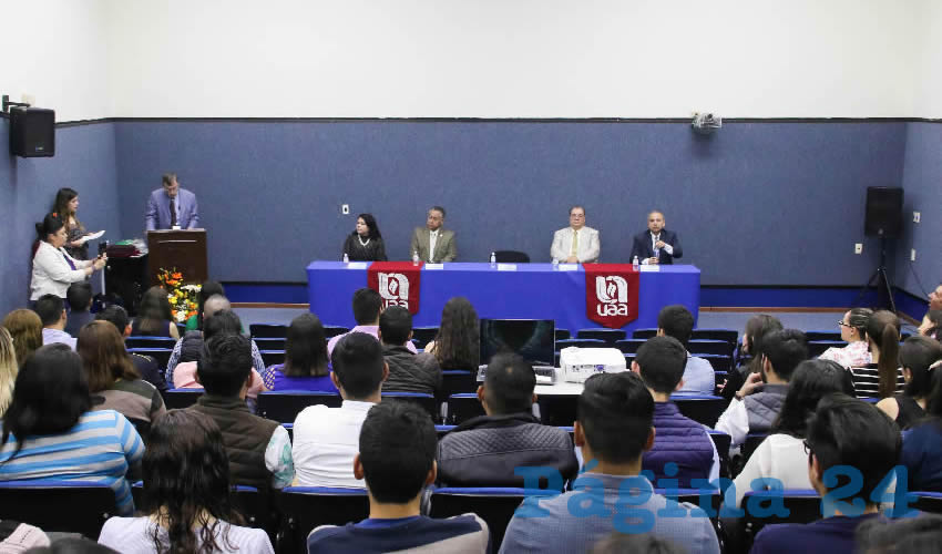 El rector Francisco Javier Avelar Gonz&aacute;lez inaugur&oacute; las jornadas acad&eacute;micas con motivo del trig&eacute;simo primer aniversario de ingenier&iacute;a Agroindustrial, ahora ingenier&iacute;a en Alimentos