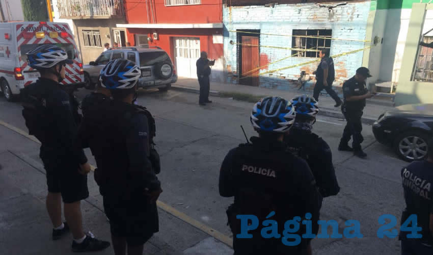 En calle Violetas 103, ocurrió el aparatoso percance