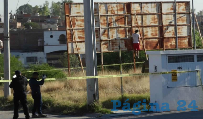 Colgado de un anuncio espectacular, fue encontrado el cuerpo de Luis Fernando López Gutiérrez
