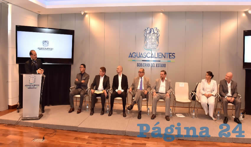 El presidente nacional del CSCEE, Raúl Medina Mora Icaza, nombró y tomó protesta a Eugenio Carstens Madero como presidente ejecutivo del CSCEE Capítulo Aguascalientes