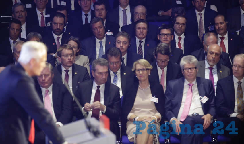 El gobernador Mart&iacute;n Orozco Sandoval estuvo presente en la inauguraci&oacute;n y arranque de Hannover Messe 2018
