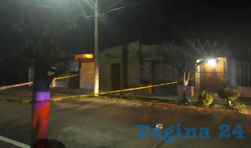 Los delincuentes amagaron a dos mujeres y amarraron a una de ellas