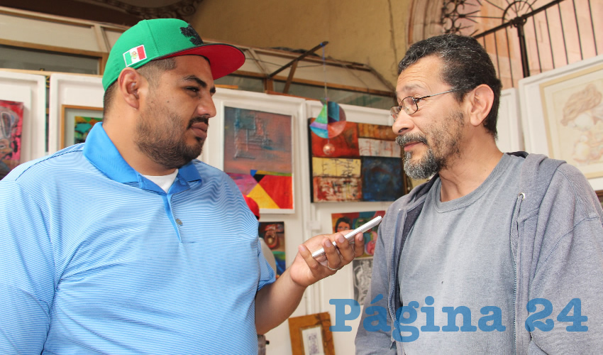 Gerardo Mata Chávez, activista en el estado de Zacatecas: Es ridículo ya que (el gobernador) lleva de asesor a su esposa (Cristina Rodríguez Pacheco), eso nos indica pues, que es un viaje de placer, un viaje de vacaciones para su familia y que se está colgando de la caravana del presidente de la república con algunos gobernadores (Foto Rocío Castro Alvarado)