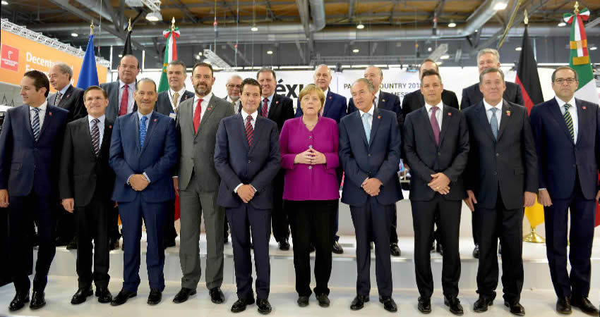 El gobernador de Aguascalientes Martín Orozco Sandoval acompañó al presidente de México Enrique Peña Nieto y la canciller de Alemania, Angela Merkel, durante la inauguración del Pabellón Nacional de México y el Pabellón de Aguascalientes