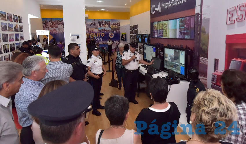 Integrantes de los Comit&eacute;s de Ciudades Hermanas de Ciudad Comercio y Modesto, California, realizaron un recorrido por el stand interactivo del Ayuntamiento