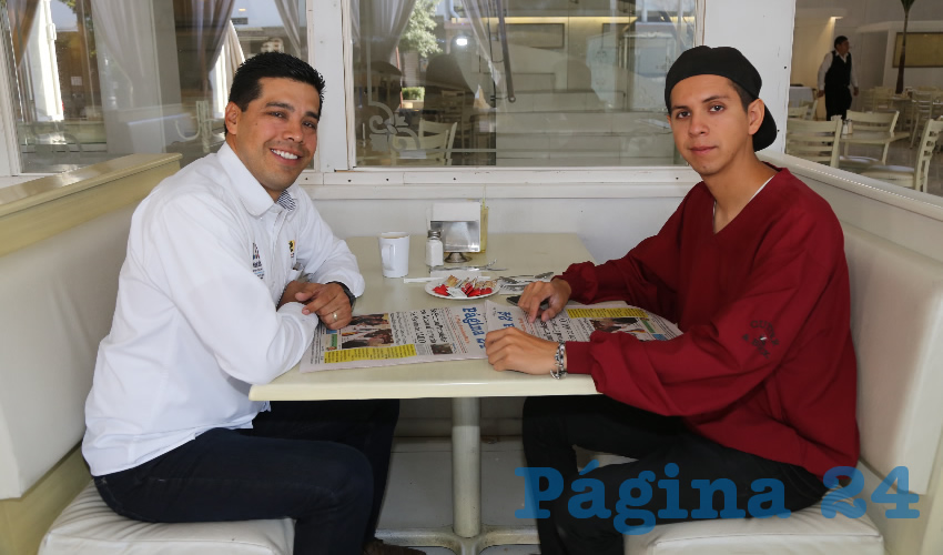 En el restaurante Del Centro compartieron el pan y la sal Leonardo Montañez Castro, candidato a diputado federal por el PAN; y Zuriel Escobedo García