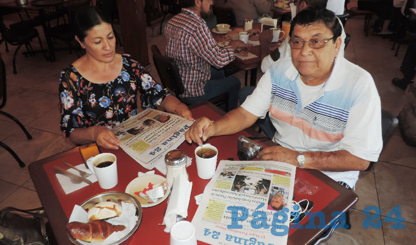 Laura Galv&aacute;n Marentes y Joaqu&iacute;n Bernal Castellanos almorzaron en Las Antorchas