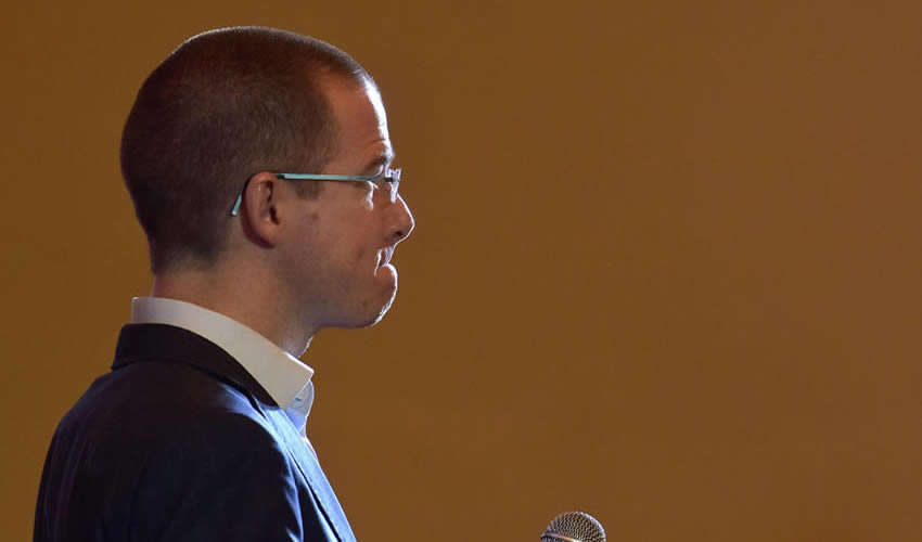 Ricardo Anaya: El pasado mi&eacute;rcoles 25, el diario digital El Espa&ntilde;ol revel&oacute; que las autoridades europeas investigan la estructura financiera en Gibraltar y en para&iacute;sos fiscales para eventualmente obtener fondos para el candidato presidencial y expresidente del PAN