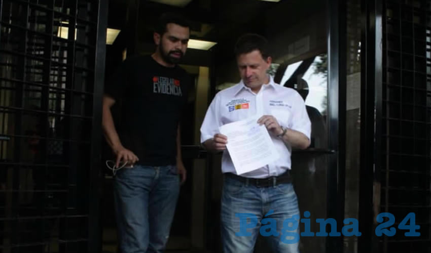 Sin aportar una sola prueba, sólo notas periodistas en torno al tema, Jorge Álvarez Máynez y Fernando Belaunzarán, del bloque “Por México al Frente”, interpusieron una denuncia contra el candidato de Morena en Jalisco, Carlos Lomelí/Foto: Tomada de @ferbelaunzaran