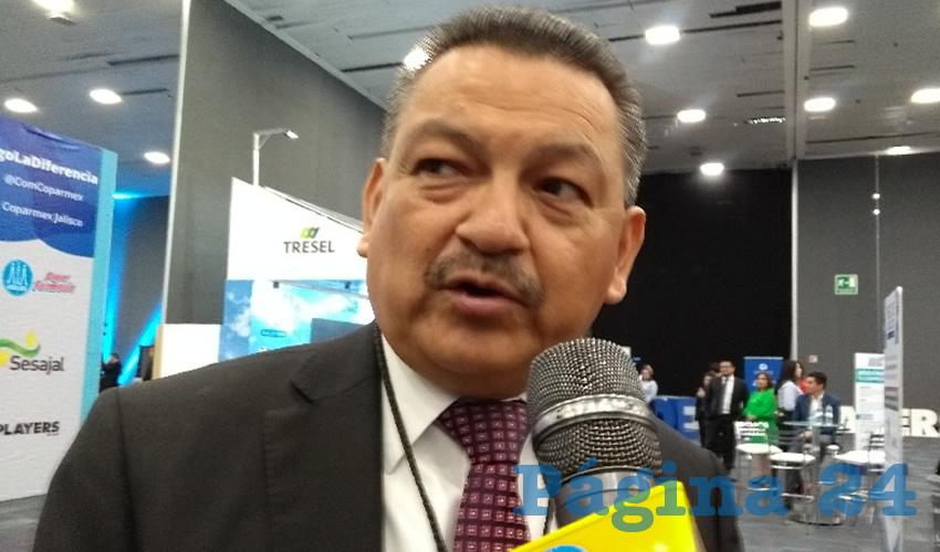 Gerardo de la Cruz Tovar, el fiscal anticorrupción de Jalisco, sentenció que sólo hay cinco plazas (más la de él) para encargarse de cientos de expedientes, por lo que esperan crecer la plantilla laboral y así hacer frente a la carga de trabajo/Fotos: Francisco Andalón López 