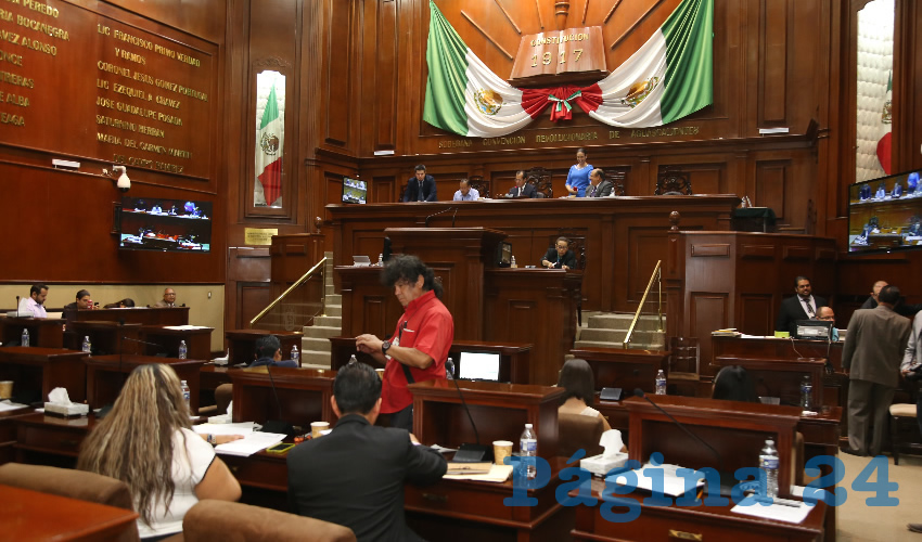 Pleno de la LXIII Legislatura del Congreso del Estado (Fotos: Eddylberto Luévano Santillán)