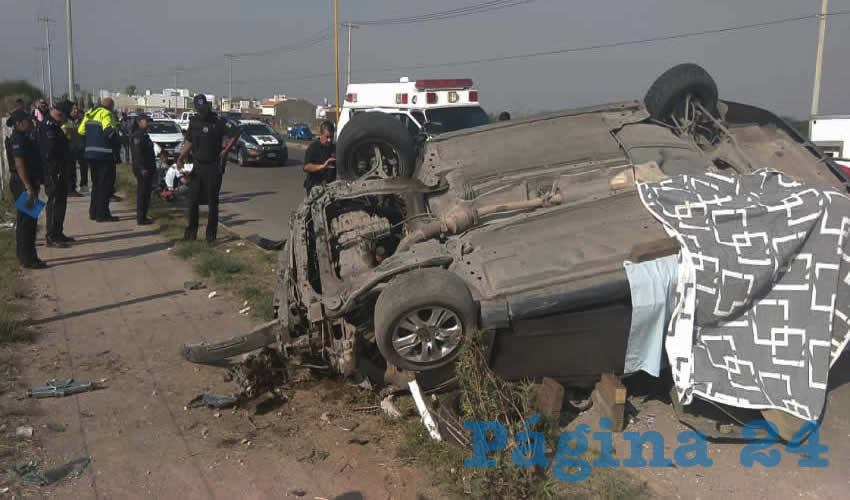 Así quedó el carro Honda Accord que conducía Sandra Fabiola, quien era acompañada por sus hijos Kimberly Jaisiry e Íker Nicolás
