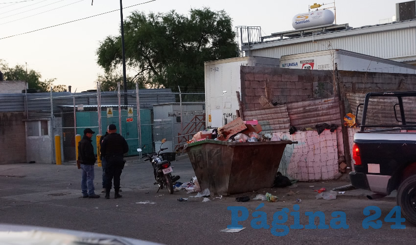 A un costado de este contenedor de basura, fue encontrado el cad&aacute;ver de Jos&eacute; Santos &ldquo;N&rdquo; &ldquo;N&rdquo;