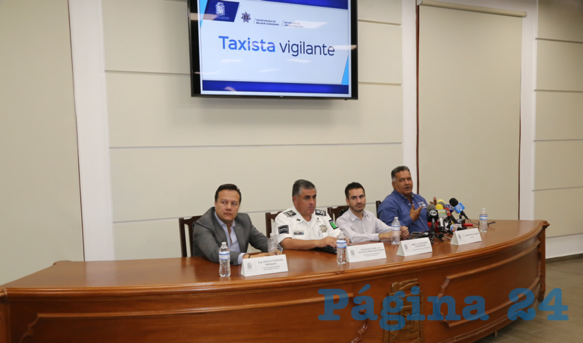 El Municipio de Aguascalientes hace la invitaci&oacute;n a los trabajadores del volante a que se sumen al Programa Taxista Vigilante (Foto: Eddylberto Lu&eacute;vano Santill&aacute;n)