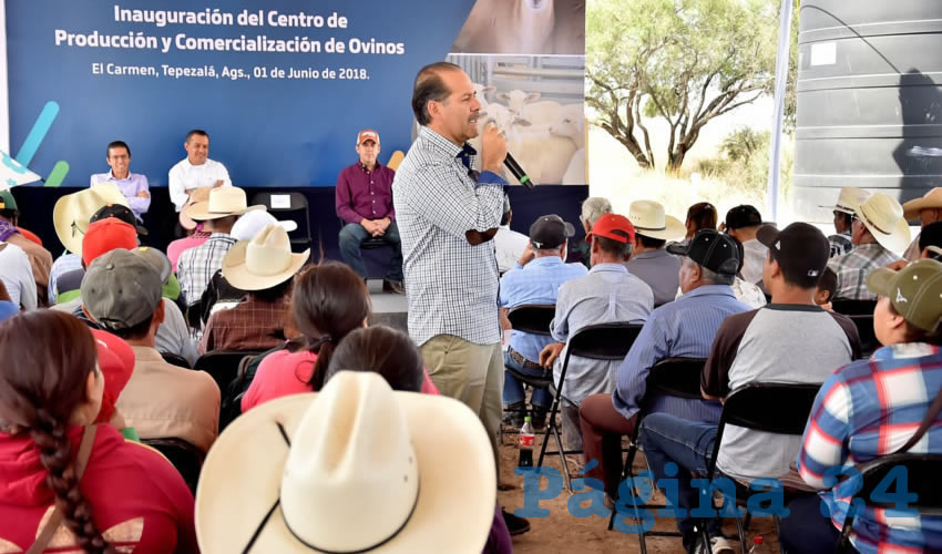 El gobernador recorrió el Centro de Salud 24/7 y asistió a la apertura del Centro de Producción y Comercialización de Ovinos de Tepezalá