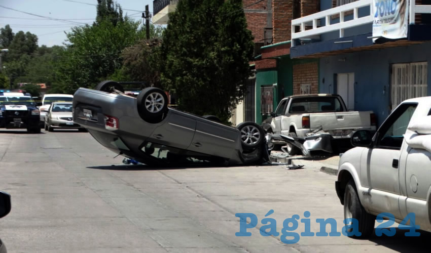 La cómplice de los asaltantes volcó su automóvil en la comunidad Pocitos