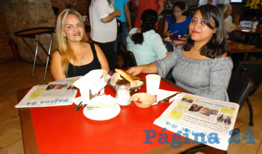 Paola Vázquez y María del Carmen Valdez Campos almorzaron en el restaurante Las Antorchas