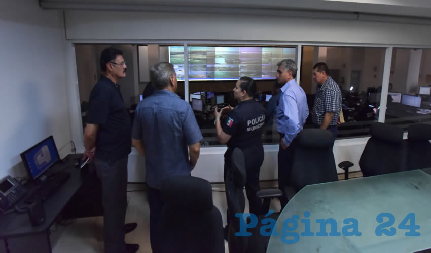 Durante su estancia, se les brind&oacute; una exposici&oacute;n acerca de las diferentes &aacute;reas y sus respectivas funciones