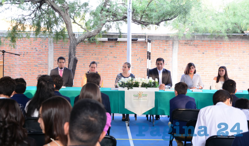 Se presentaron 91 proyectos correspondientes a 14 talleres de investigaci&oacute;n, en los que participaron 331 estudiantes y 15 profesores