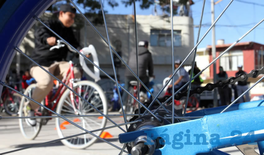 Autoridades municipales sostuvieron un encuentro con las organizaciones ciclistas Aguas con las Chicas AC, Aguas con la Bici AC, Camina Cálidos AC y Biciescuela AC, para trabajar de manera conjunta