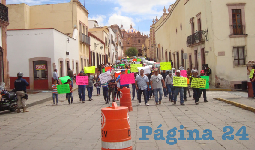 Argumentaron, que cuentan con documentación en la que la mina se comprometía a dar trabajo a los pobladores de Mazapil, y con la actual problemática, demuestran que con esto no han cumplido. (Foto: Merari Martínez Castro)