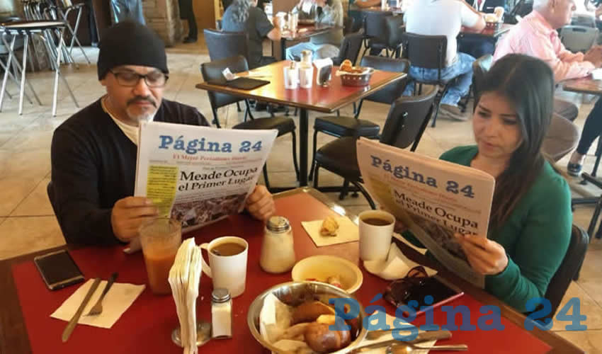 Carlos Bernache y Grisel Morales Álvarez tomaron su primer alimento del día en el restaurante Las Antorchas