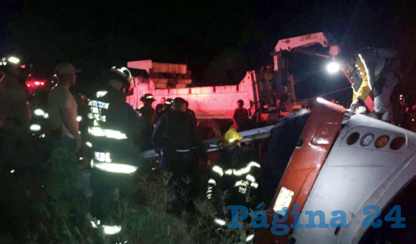 Seis fallecieron en el lugar del accidente y uno más al ser trasladado al puesto de socorros/Foto: Especial