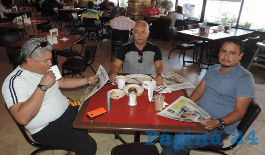 Guillermo Ortiz Sosa, Juan Pablo Morello Rodríguez y Juan Antonio Delgado Reyes desayunaron en el restaurante Las Antorchas