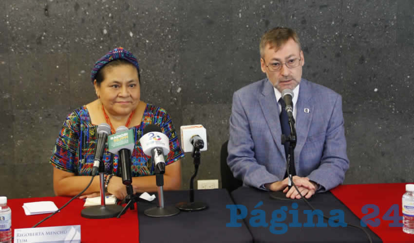 La ganadora del Premio Nobel exhortó a los asistentes, principalmente a los jóvenes, a fortalecer su participación activa en las problemáticas que existen en la actualidad