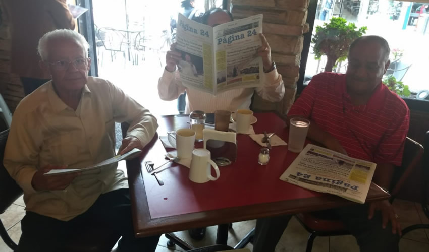 En el restaurante Las Antorchas desayunaron Daniel Leos, Ignacio Robledo y José Luis romero