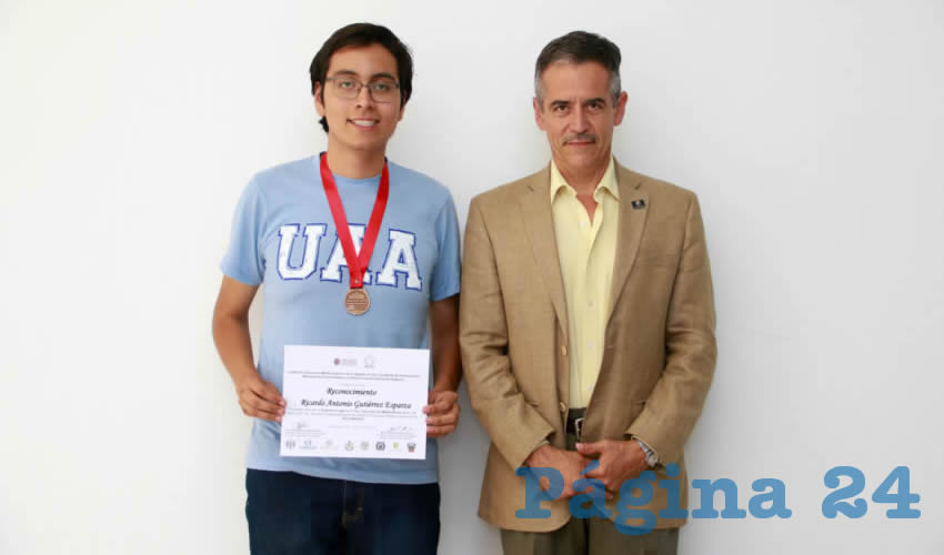 El estudiante ganador explic&oacute; que se enfrent&oacute; con alrededor de 20 contrincantes