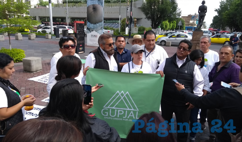 Asociaciones civiles se unieron para tronar contra las corruptelas de Enrique Alfaro y Pablo Lemus –ambos candidatos en la presente elección–: recordaron las transas cometidas por el primero en el bosque de Arboledas del Sur, y por el segundo en Arcos de Guadalupe/Fotos: Francisco Andalón López