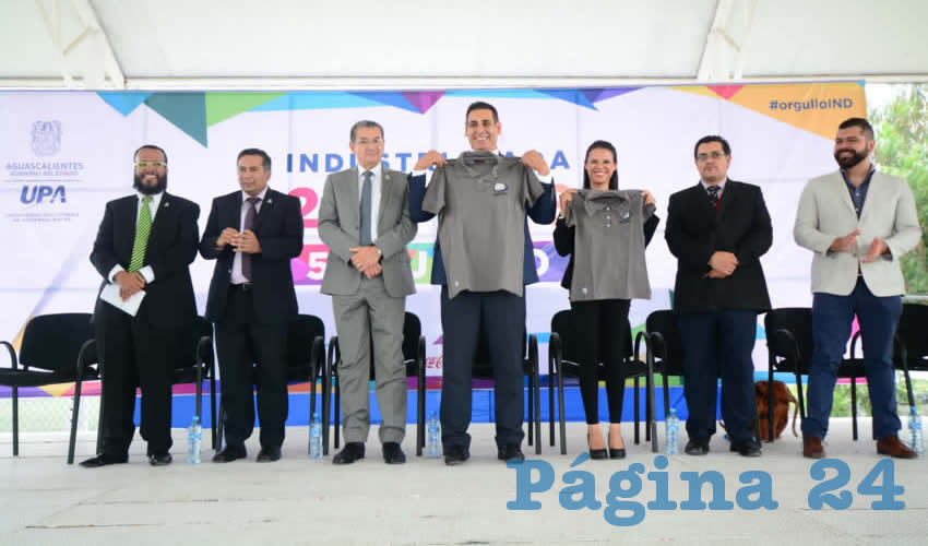 El rector de la UPA, Luis Carlos Ibarra Tejeda, fue el encargado de dar por inauguradas las actividades del evento en el que participaron más de 240 alumnos