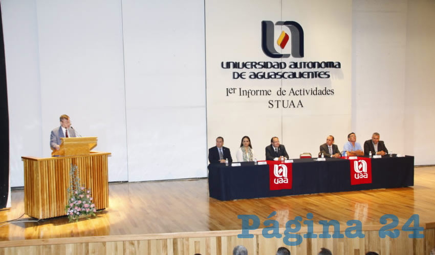 El rector felicitó la labor de Jorge Morfín Romo, secretario general del STUAA, así como la de su equipo de trabajo, por todas las acciones impulsadas