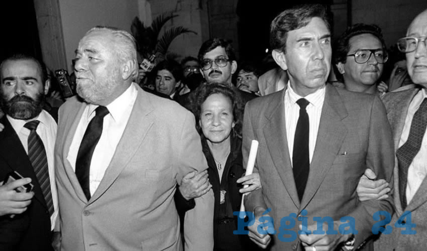 La noche de 1988: Fernández de Cevallos, Clouthier, Ibarra de Piedra, Cárdenas y Álvarez (Foto: Archivo/ Marco A. Cruz/ Proceso)