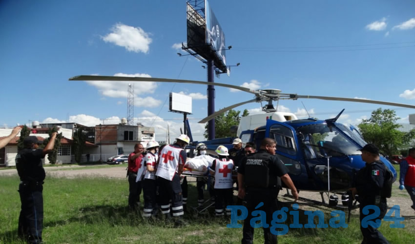 Un policía de Encarnación de Díaz, gravemente herido, fue traído en el helicóptero Águila 1 a esta capital