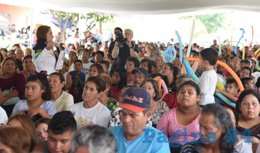La alcaldesa de Aguascalientes, Tere Jim&eacute;nez, y el presidente del DIF Municipal, Ram&oacute;n Jim&eacute;nez Pe&ntilde;aloza, pusieron en marcha la Estancia de D&iacute;a del Adulto Mayor INDECO