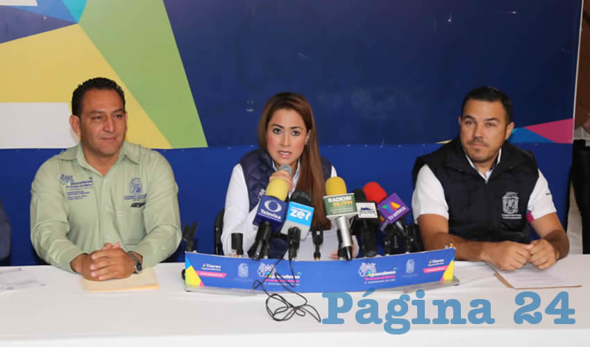 Rueda de prensa de Tere Jiménez Esquivel (Foto: Eddylberto Luévano Santillán)
