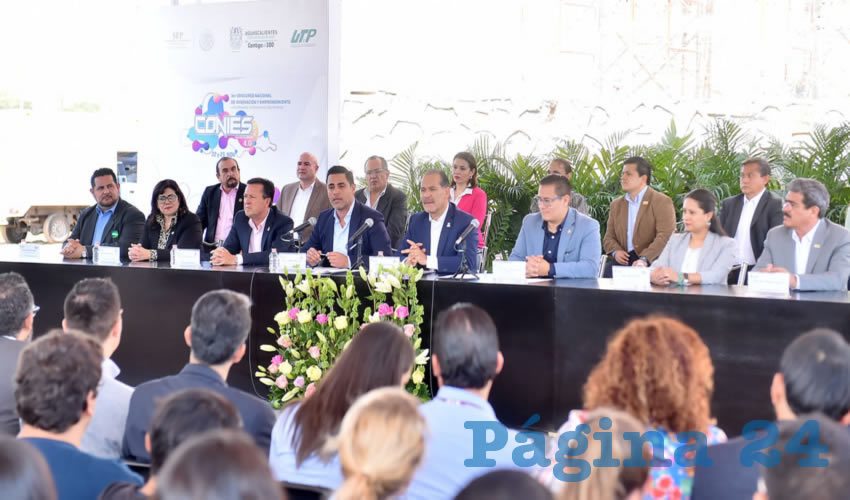 El gobernador Martín Orozco Sandoval y el coordinador general de las Universidades Tecnológicas y Politécnicas, Alejandro Jaimes García, anunciaron la inversión
