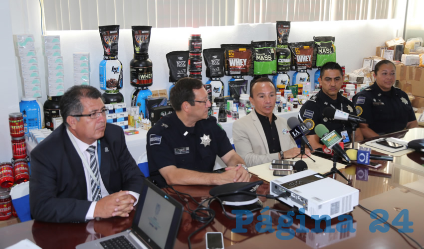 Rueda de prensa en las oficinas de Coprisea (Foto: Eddylberto Lu&eacute;vano Santill&aacute;n)