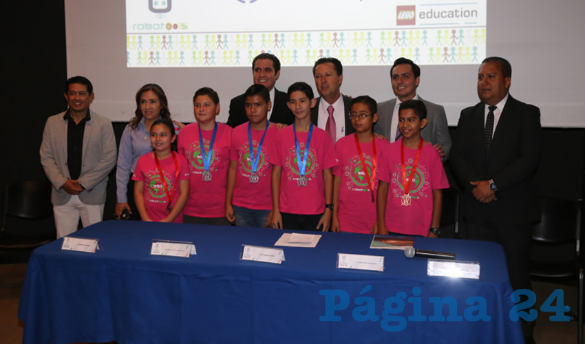 El director general del IEA, Raúl Silva Perezchica, informó que Aguascalientes será sede de la Competencia de Robótica World Robot Olympiad 2018 (Fotos: Eddylberto Luévano Santillán)