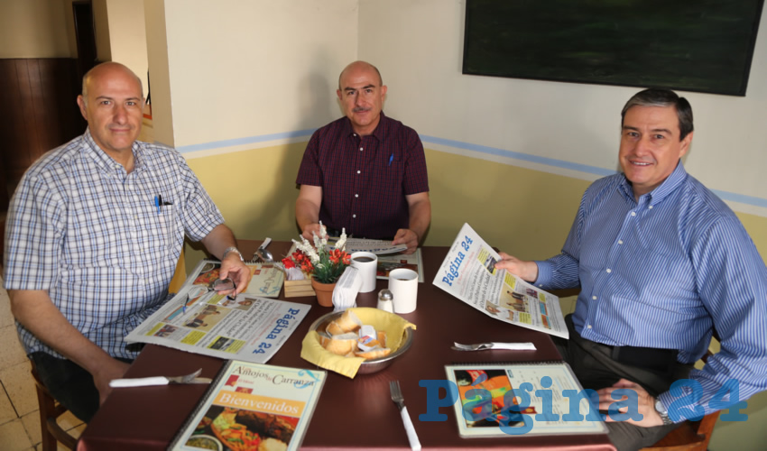 En Sanborns Francia almorzaron Sabina Garc&iacute;a Jim&eacute;nez y Jos&eacute; Manuel Valdez Navarro
