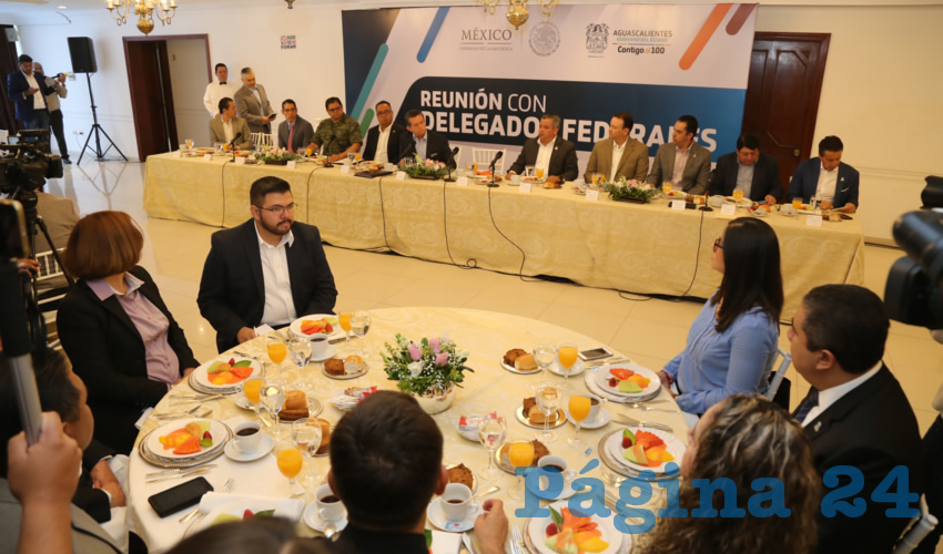 Adi&oacute;s a los delegados (Foto: Eddylberto Lu&eacute;vano Santill&aacute;n)