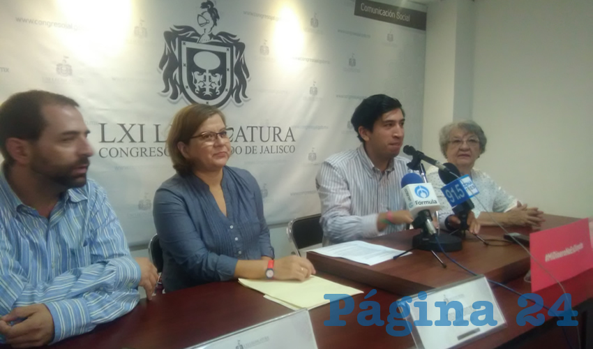 La propuesta de Pedro Kumamoto establece un tope en los recursos que se podrán entregar a medios de comunicación por parte del Ejecutivo, así como crear un órgano que vigile el uso correcto del dinero, entre otras medidas/Foto: Elizabeth Ríos Chavarría
