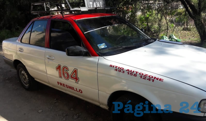 El carro de alquiler donde asesinaron al taxista