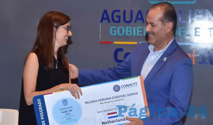 El gobernador del Estado, Mart&iacute;n Orozco Sandoval, encabez&oacute; la entrega de becas que el Consejo Nacional de Ciencia y Tecnolog&iacute;a