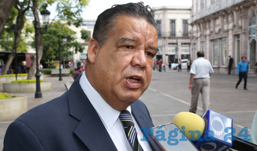 Francisco Javier Flores Flores, l&iacute;der de la agrupaci&oacute;n Cimientos del Magisterio (Foto: Eddylberto Lu&eacute;vano Santill&aacute;n)