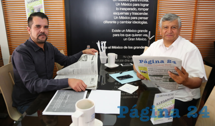 En Caf&eacute; Punta del Cielo se reunieron Luis David Ju&aacute;rez Garc&iacute;a y Gilberto Carlos Ornelas
