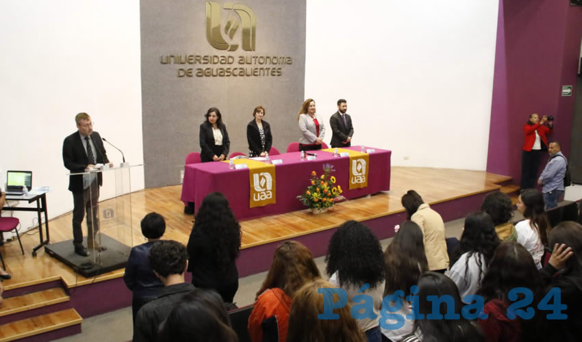través del evento se busca estrechar la relación entre la industria fotovoltaica y la academia